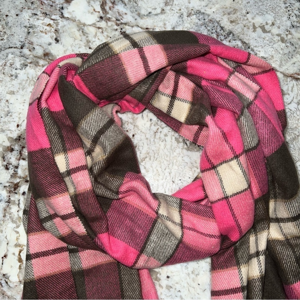 Gap Brown and Pink Very Soft Plaid Shawl Scarf With Fringe Hem - Picture 3 of 8